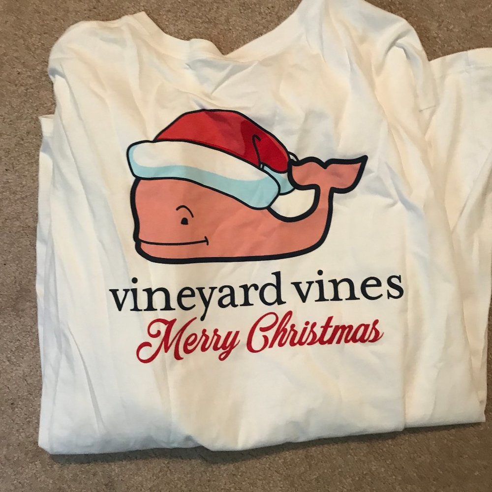 Vineyard Vines Santa Whale NEW
